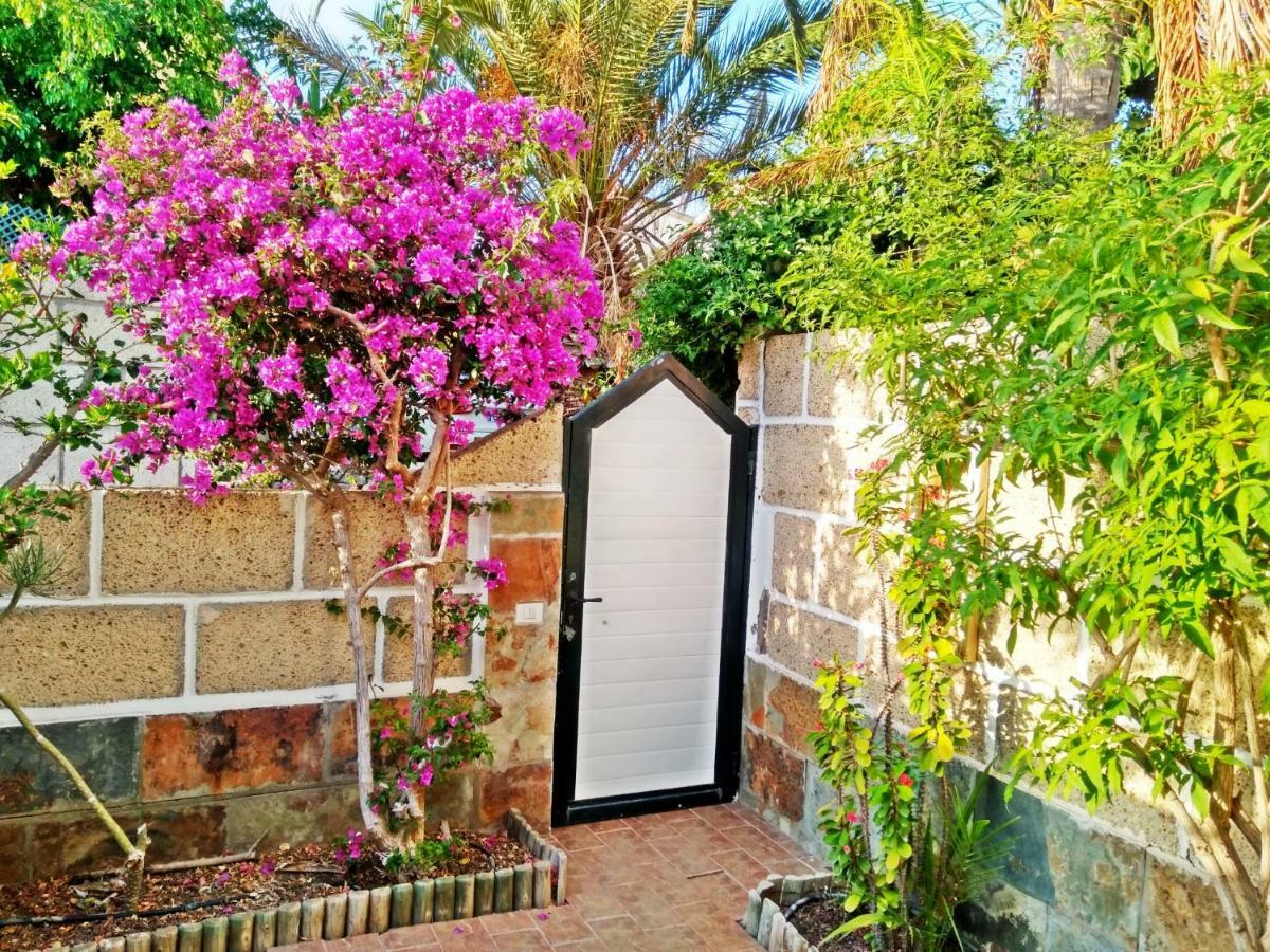 Casa Sarita - Farbenfrohes Ferienhaus Chayofa Extérieur photo